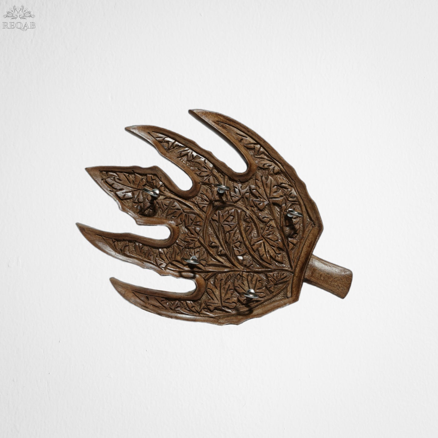Carved Chinar Key Hanger