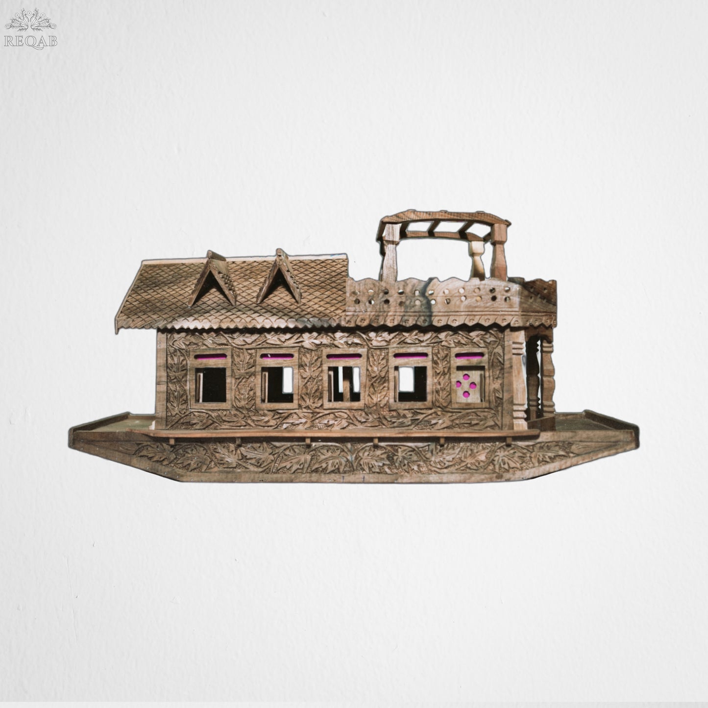 Houseboat Full Carved (Large)