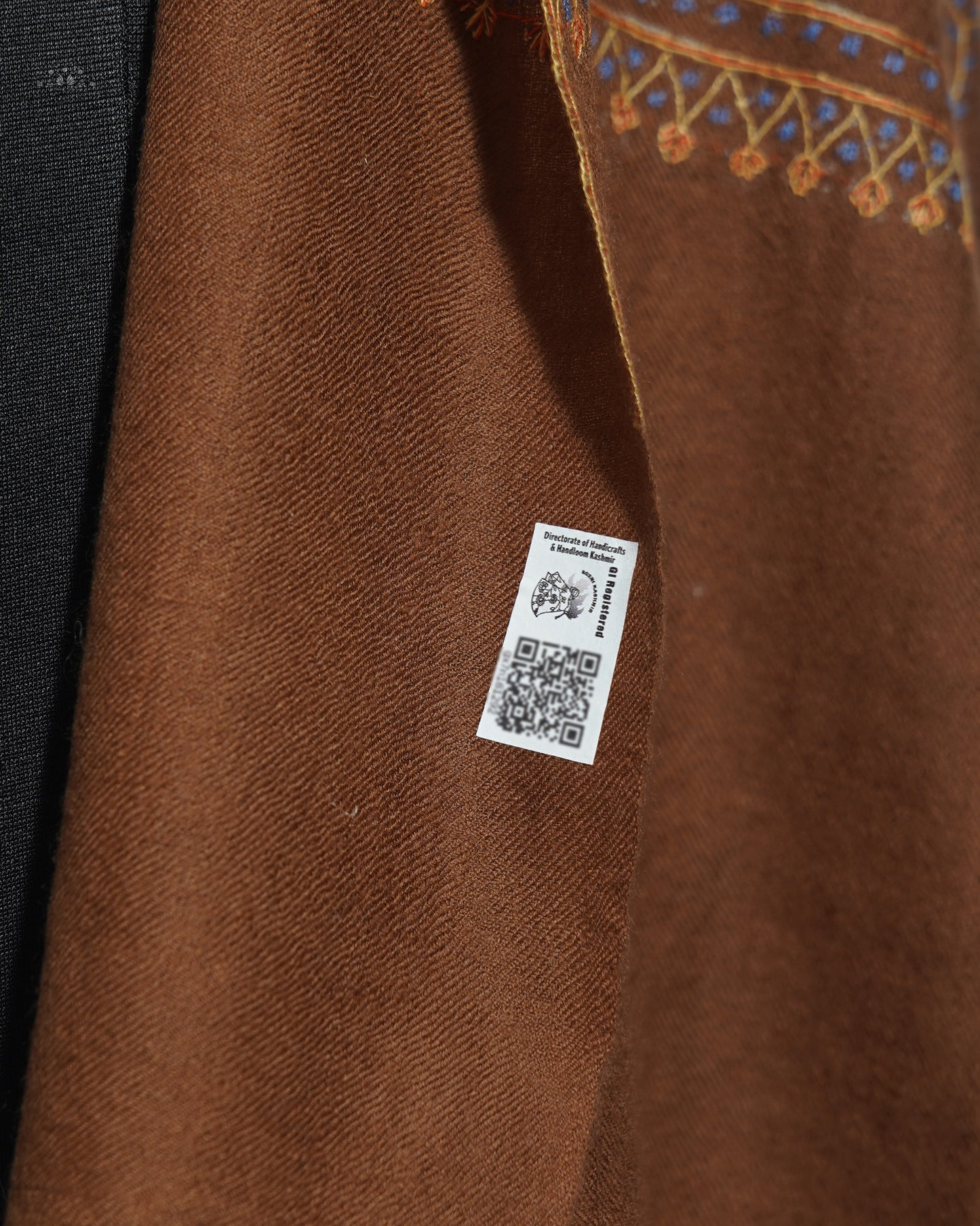 Rustic Cliff GI Pashmina Stole