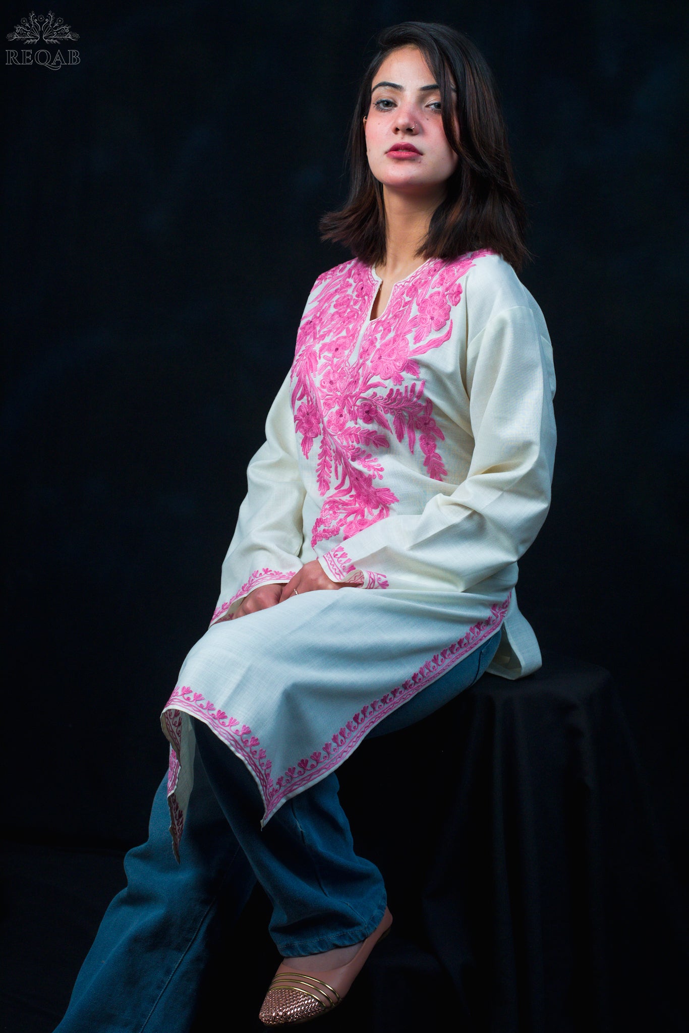 Tiara White Ruby Cotton Kurti with Pink Aari Embroidery