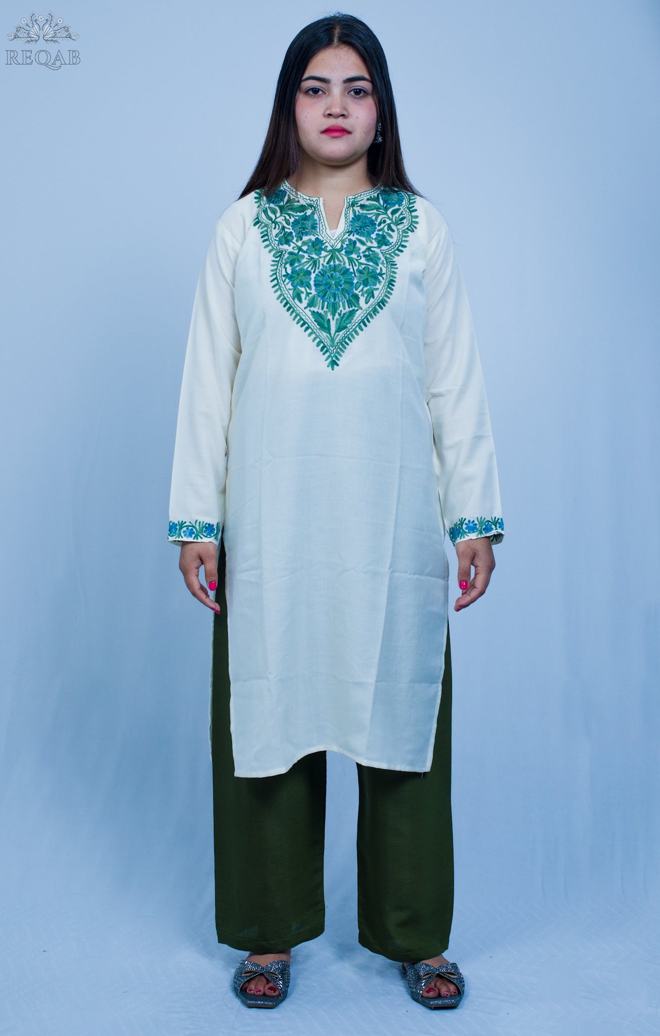 Harp White Ruby Cotton Co-ord Set with Aari Embroidery