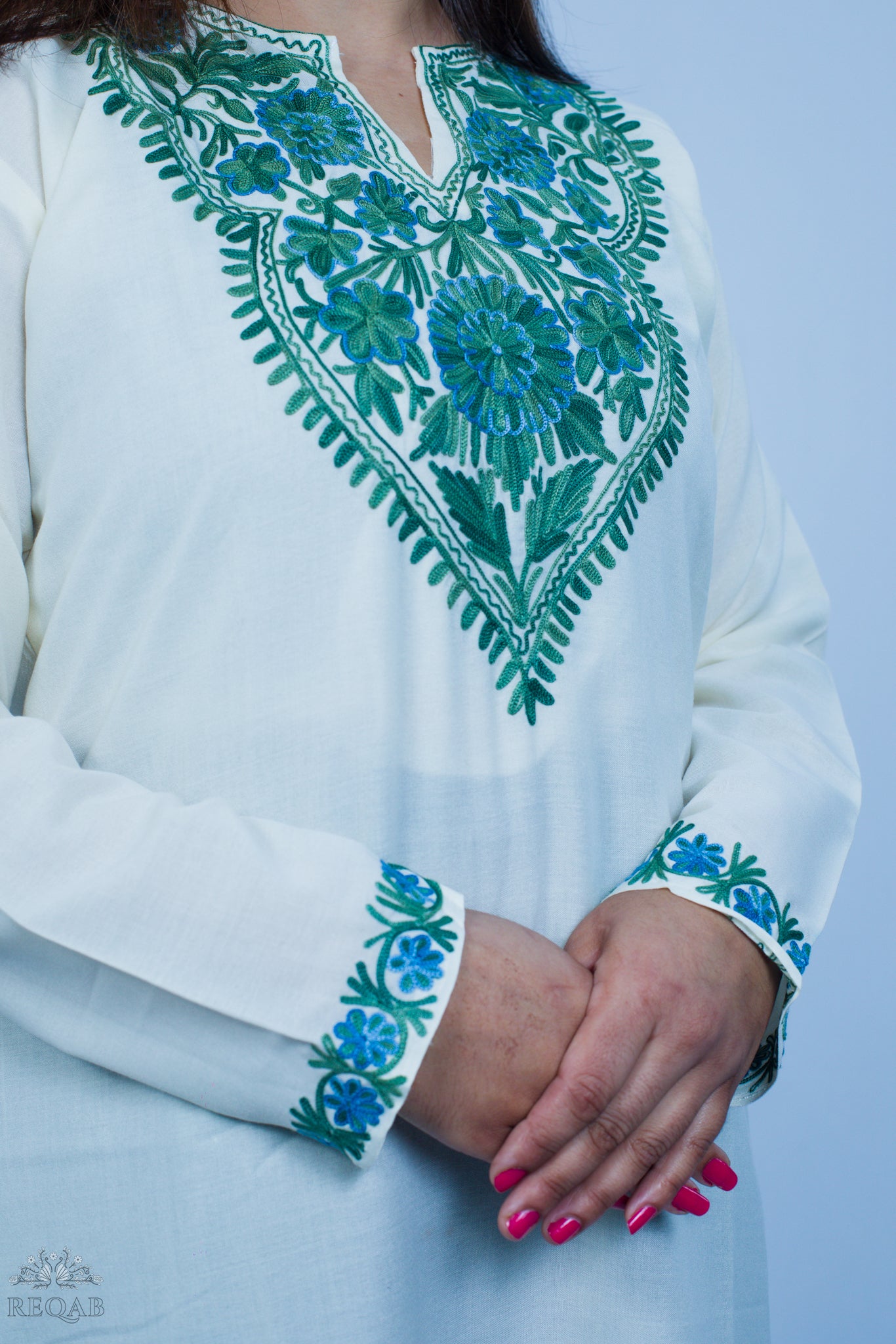 Harp White Ruby Cotton Co-ord Set with Aari Embroidery
